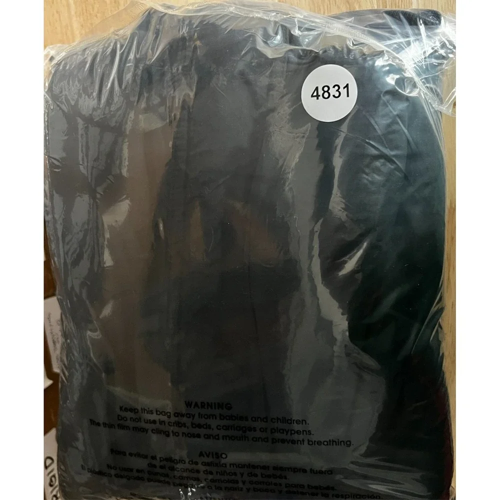 Vintage Helly Hansen Black Bomber Jacket Men's‎ XL Fleece Line Full Zip Korea